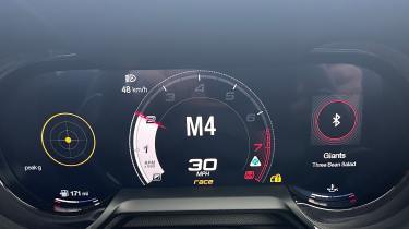 Alfa Romeo Giulia Quadrifoglio - dashboard screen